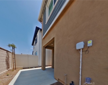 31646 Rosetta Street - Photo Thumbnail 17