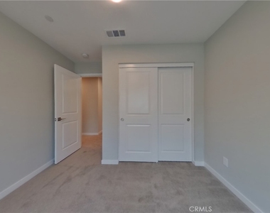 31646 Rosetta Street - Photo Thumbnail 11