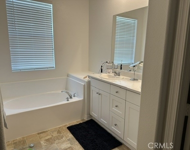 34495 Agave Drive - Photo Thumbnail 18