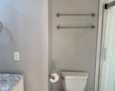 12332 Laurel Terrace Drive - Photo Thumbnail 10