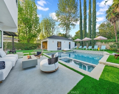 15440 Varden Street - Photo Thumbnail 2