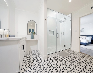 15440 Varden Street - Photo Thumbnail 29
