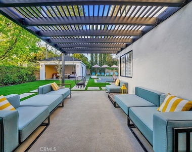 15440 Varden Street - Photo Thumbnail 8