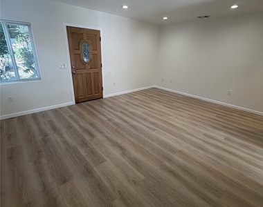 1038 Western Avenue - Photo Thumbnail 2