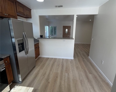 1038 Western Avenue - Photo Thumbnail 5