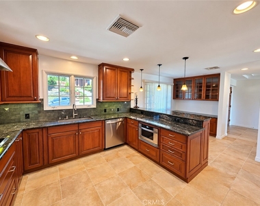 1156 Las Pulgas - Photo Thumbnail 10