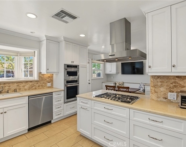 18220 Clark Street - Photo Thumbnail 8
