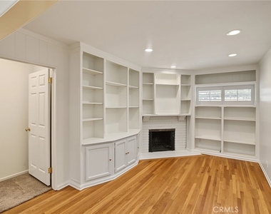 18220 Clark Street - Photo Thumbnail 13