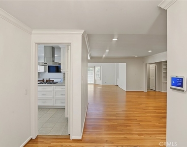 18220 Clark Street - Photo Thumbnail 6