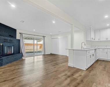 44335 Glenraven Road - Photo Thumbnail 6