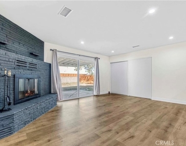 44335 Glenraven Road - Photo Thumbnail 5