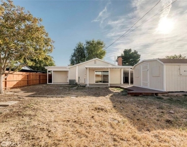 44335 Glenraven Road - Photo Thumbnail 21