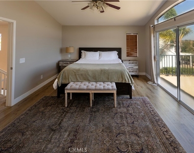 27604 Redwood Way - Photo Thumbnail 22