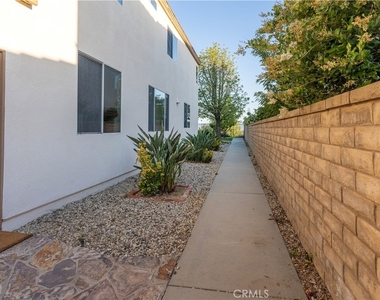 27604 Redwood Way - Photo Thumbnail 44