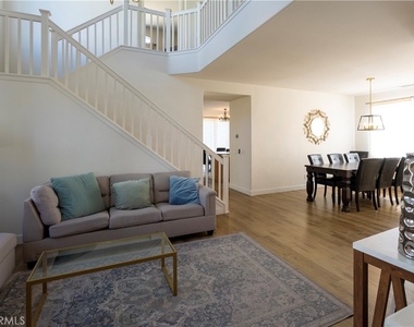 27604 Redwood Way - Photo Thumbnail 3
