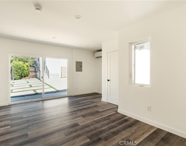 3023 Glendon Avenue - Photo Thumbnail 18