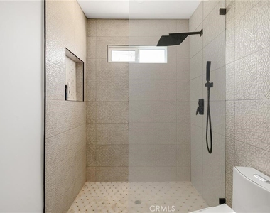 3023 Glendon Avenue - Photo Thumbnail 7