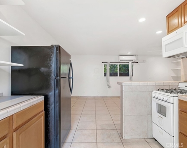 23101 Lanark Street - Photo Thumbnail 3
