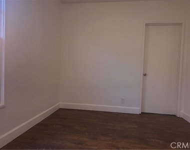 22054 Independencia - Photo Thumbnail 17