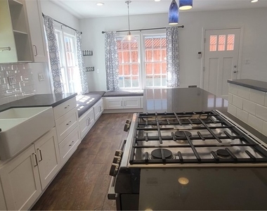 22054 Independencia - Photo Thumbnail 8