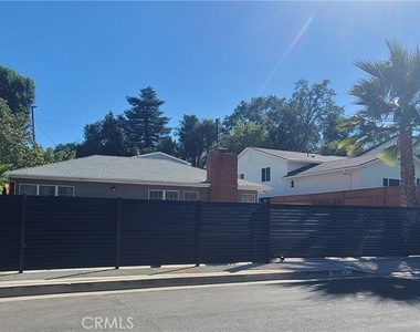 22054 Independencia - Photo Thumbnail 1