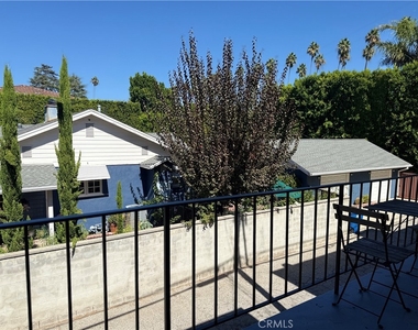 13223 Moorpark Street - Photo Thumbnail 7