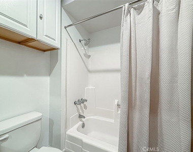 5249 Colodny - Photo Thumbnail 12