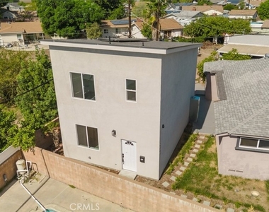9707 Willis Avenue - Photo Thumbnail 35