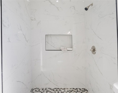 9707 Willis Avenue - Photo Thumbnail 32