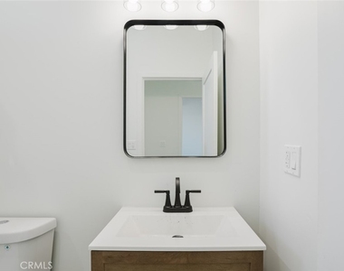 9707 Willis Avenue - Photo Thumbnail 31