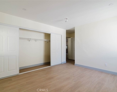 7227 Forbes Avenue - Photo Thumbnail 20
