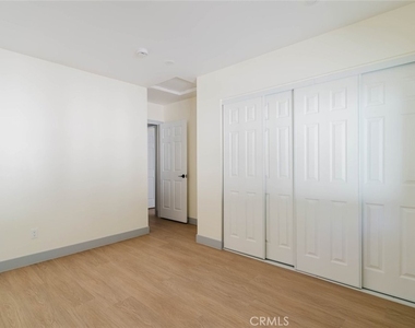 7227 Forbes Avenue - Photo Thumbnail 18