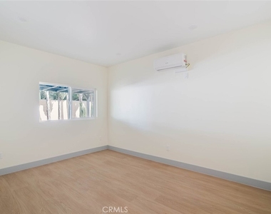 7227 Forbes Avenue - Photo Thumbnail 16