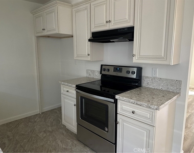 1209 Beryl Street - Photo Thumbnail 5