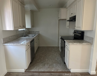 1209 Beryl Street - Photo Thumbnail 3