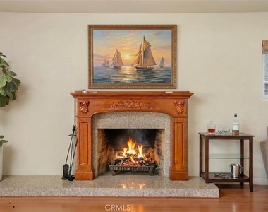 3546 Hillview Drive - Photo Thumbnail 5