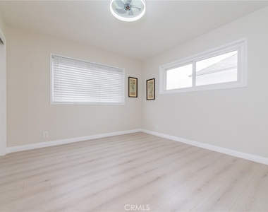 1334 Glendora Avenue - Photo Thumbnail 5