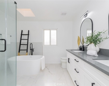 1334 Glendora Avenue - Photo Thumbnail 11