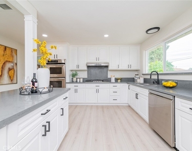 1334 Glendora Avenue - Photo Thumbnail 3
