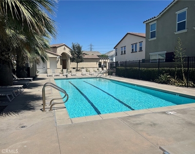 13866 Farmhouse Avenue - Photo Thumbnail 8
