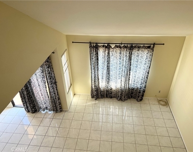 13946 Sandy Way - Photo Thumbnail 6