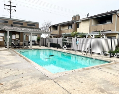 13946 Sandy Way - Photo Thumbnail 29