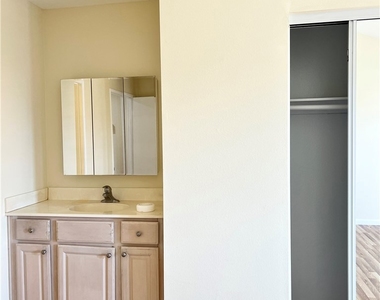 13946 Sandy Way - Photo Thumbnail 17