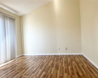 13946 Sandy Way - Photo Thumbnail 13