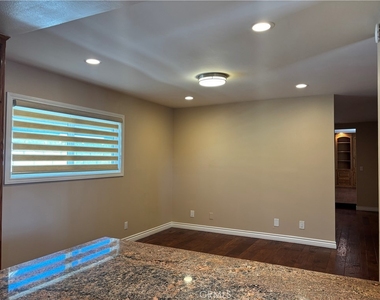 943 Gehrig Avenue - Photo Thumbnail 13