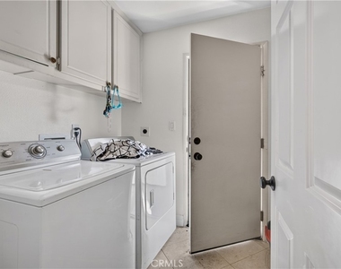 8489 Syracuse - Photo Thumbnail 18