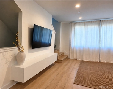 2143 Marine Walk - Photo Thumbnail 11