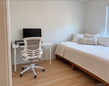 2143 Marine Walk - Photo Thumbnail 10