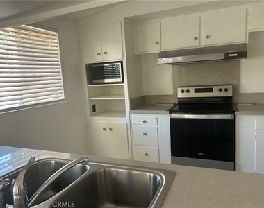248 Wake Forest - Photo Thumbnail 5