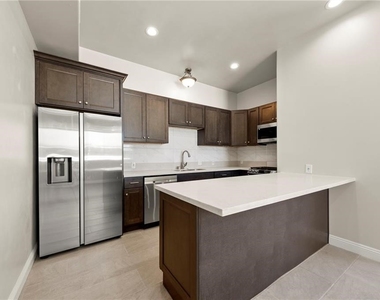 10724 Bonavista - Photo Thumbnail 4